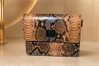 MEWA Classic Clutch